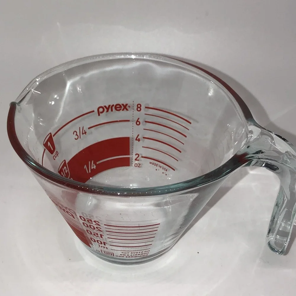 Pyrex Vintage Measuring 1 Cup Conical Shape Glass Reverse Print Red